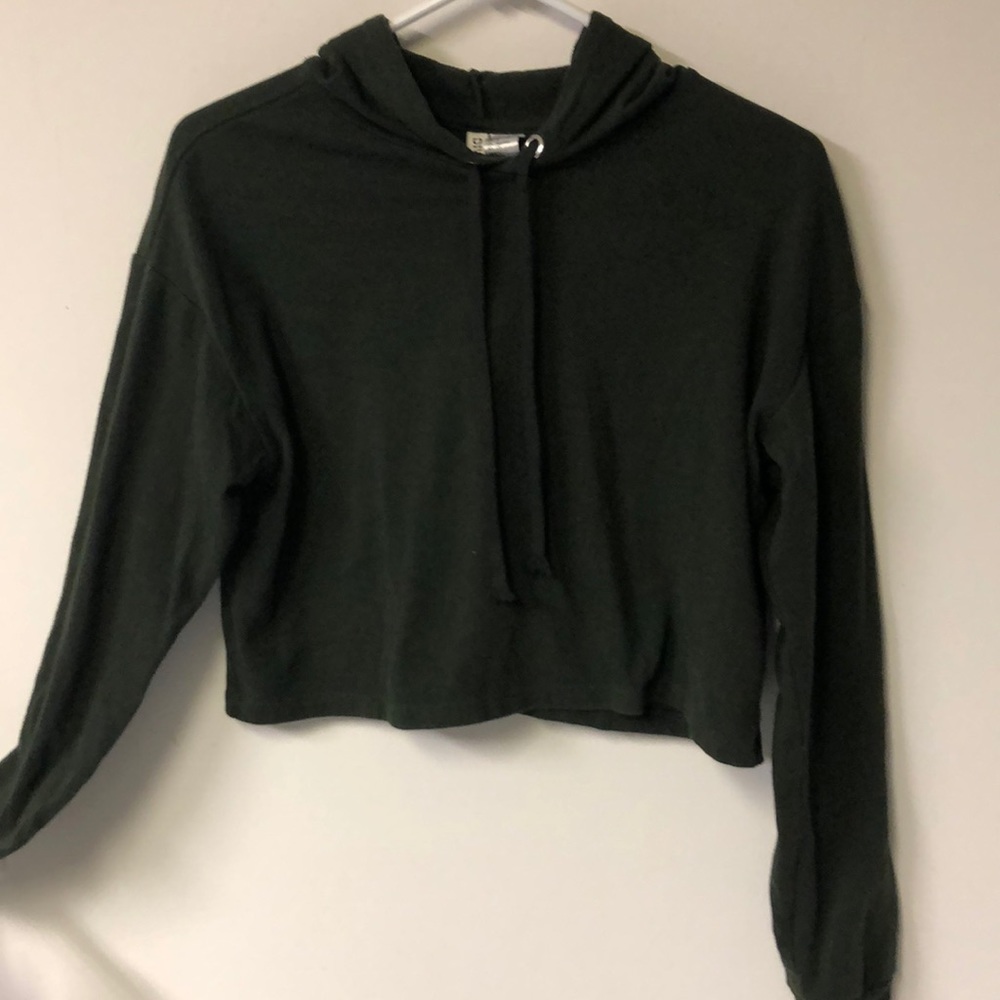Divided H&M small army green crop hooded